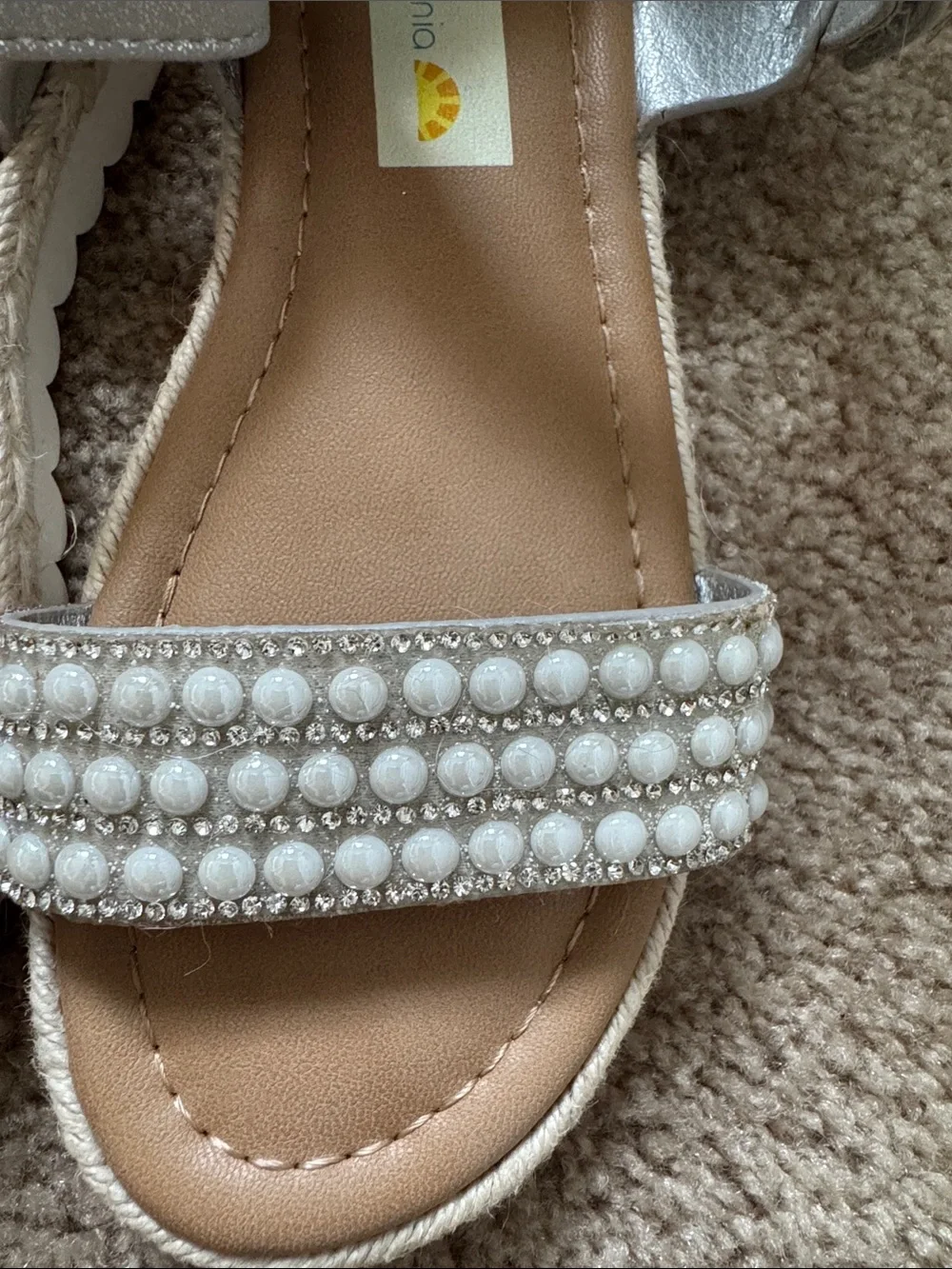 C&C California Silver Pearl-Embellished Girls' Sandals size 1